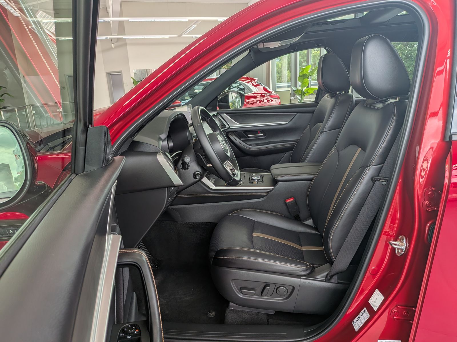 Fahrzeugabbildung Mazda CX-60  e-SKYACTIV-D254 HOMURA+ AWD Pano HUD Bose