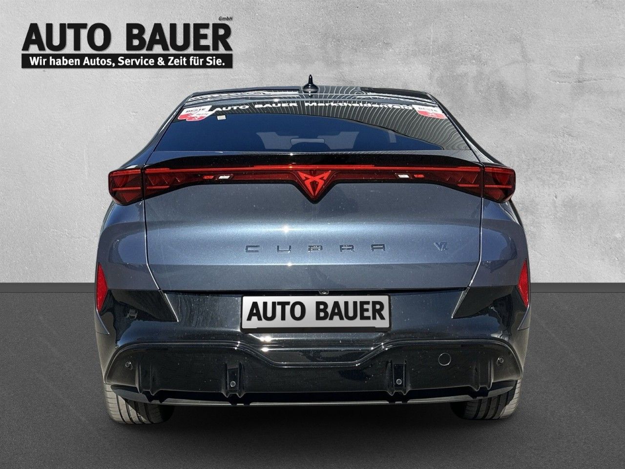 Fahrzeugabbildung CUPRA Tavascan VZ 4Drive 340 PS 77 kWh - mit KI generiert/bearbeitet