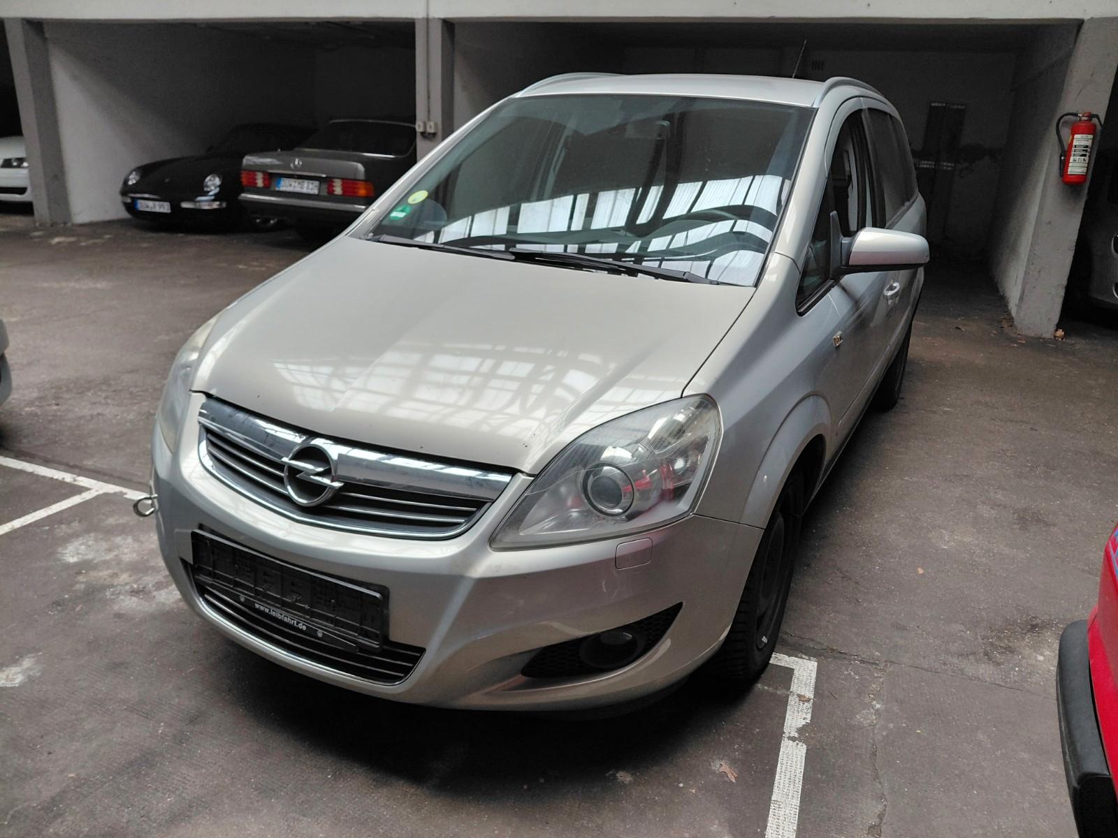 Opel Zafira 2.2