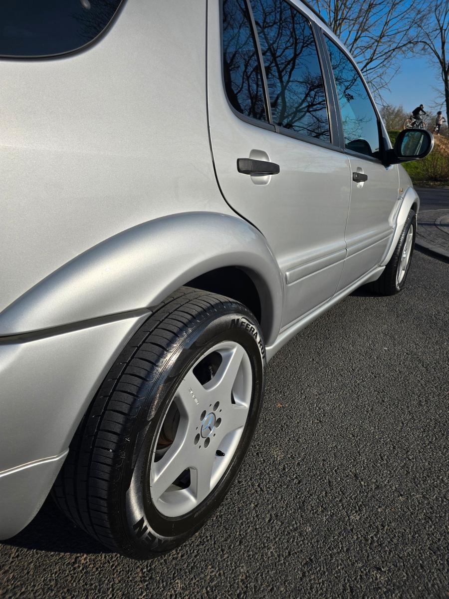 Mercedes-Benz ML 55 AMG