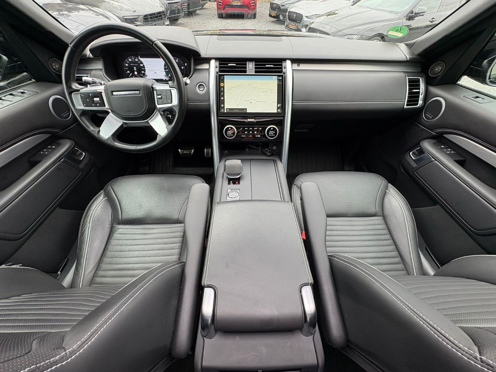 Fahrzeugabbildung Land Rover 5 R-Dynamic HSE D300/7-SITZER/PANO/3D-KAM/VOLL