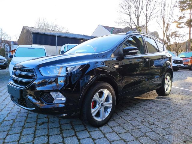 Ford Kuga ST-Line Navi Winter-P. Styling-Paket