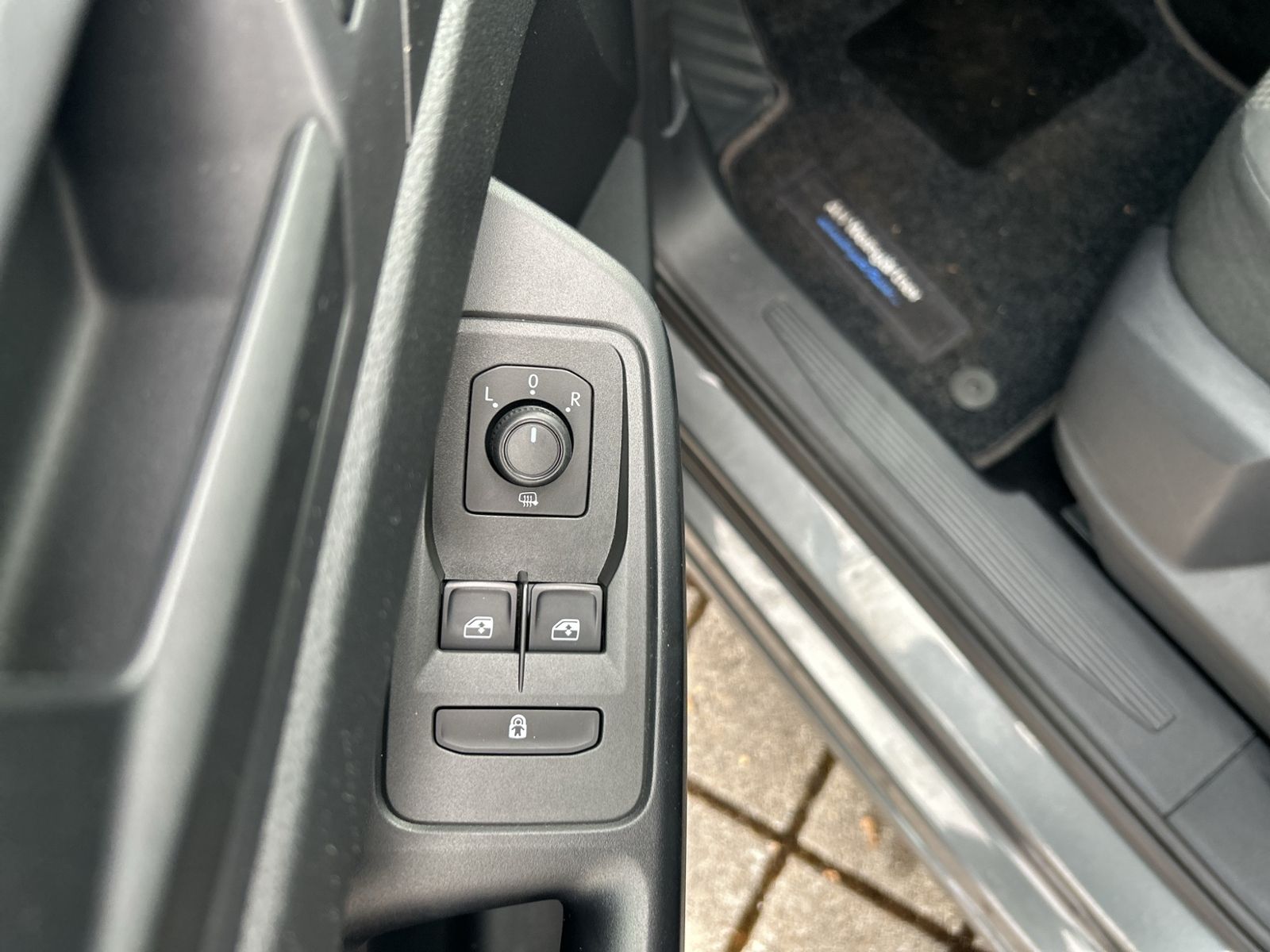 Caddy California Maxi 2.0 TDI, AHK, Küche, Sthzg