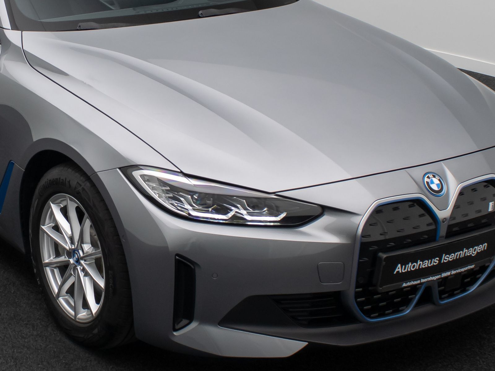 Fahrzeugabbildung BMW i4 eD40 GC Glasdach HiFi 360&deg; Alarm HUD AHK DAB