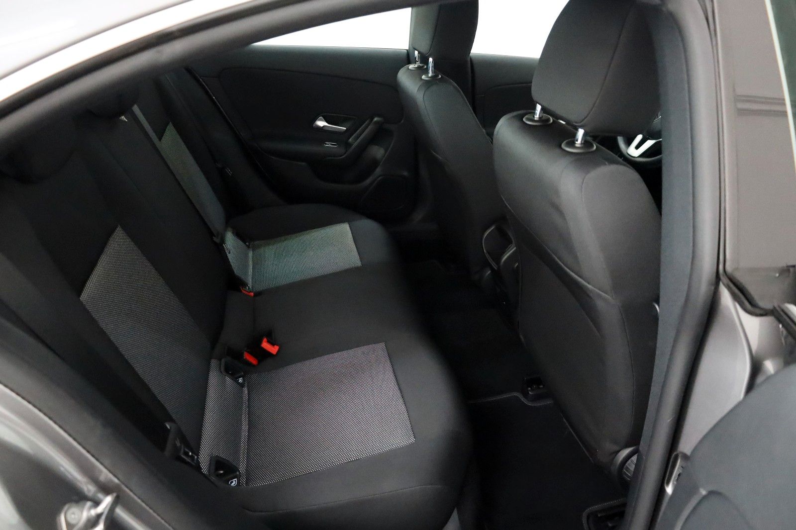 Fahrzeugabbildung Mercedes-Benz CLA 200 d, Navi, SH, Carplay, Kamera, Widescreen