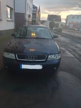 Audi A4 B5 1.8 Benziner  Fahrbereit & zuv... - Audi A4 aus 2000: 1.8