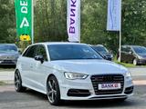 Audi S3 Sportback 2.0 TFSI QUATTRO*NAVI*SHZ*TÜV-NEU - Audi S3: Sportback
