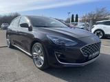 Ford Focus 1.5 EcoBoost Vignale AHK/ACC/BLIS/RFK/LED - Ford Focus Gebrauchtwagen in Stuttgart