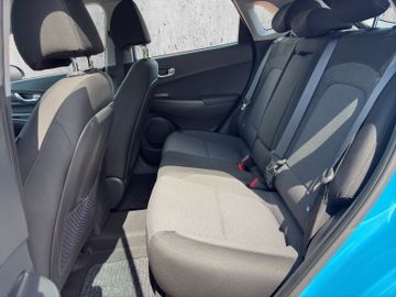 Hyundai Kona Select Elektro Kam.+KeyLess+Navi+SHZ+ACC