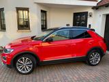 Volkswagen  Standheizung Kamera ACC 150 PS Sport - VW T-Roc von privat