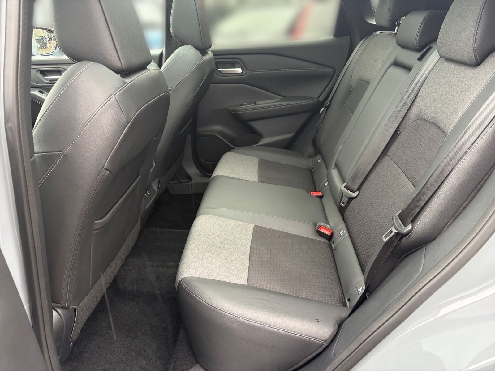 Fahrzeugabbildung Nissan Qashqai 1.3 DIG-T MHEV N-Connecta*Navi*SHZ*PANO*