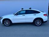 Mercedes-Benz GLC 220 d 4MATIC AMG Line Coupé Autom. AMG Line - Mercedes-Benz GLC 220: Coupe