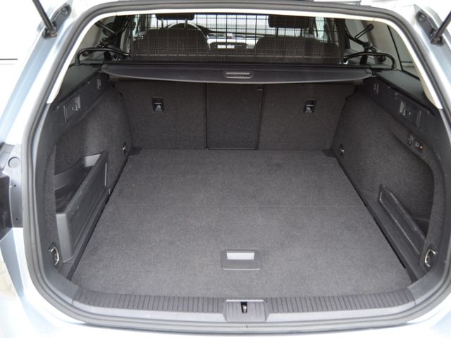 Passat Variant 2.0 TDI DSG AHK/STAND-HZ/MATRIX/N
