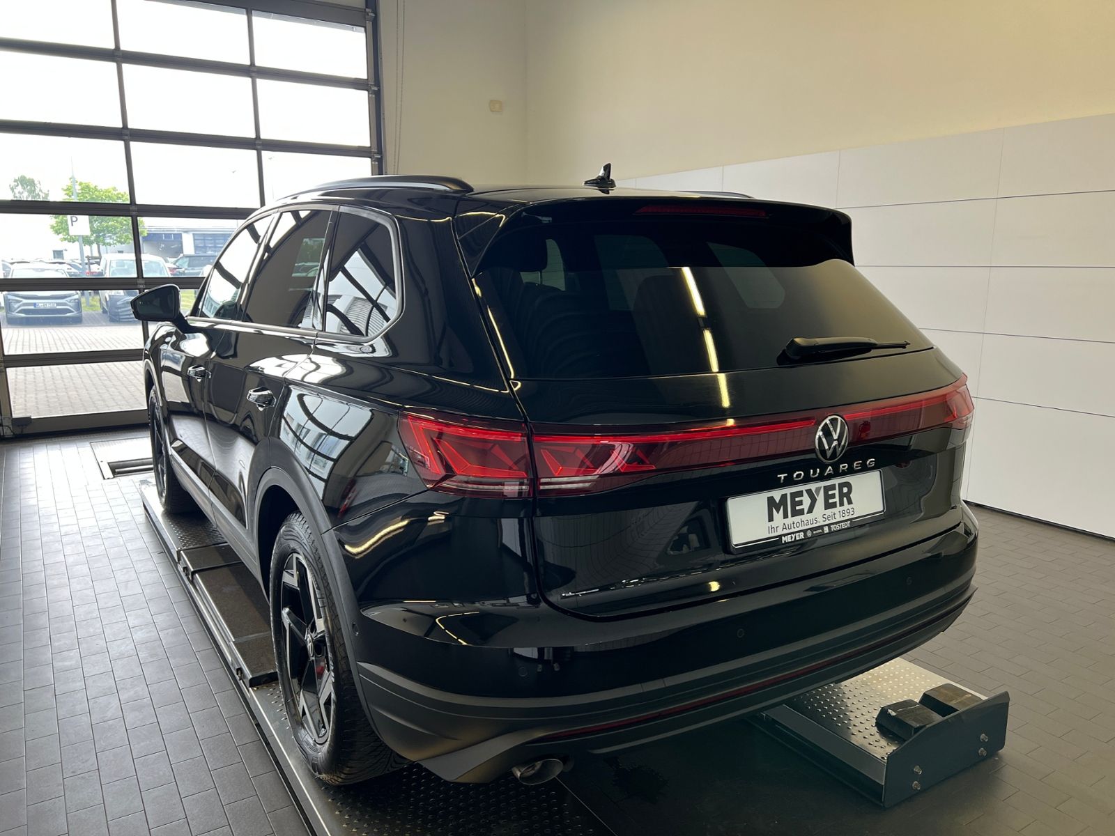 Fahrzeugabbildung Volkswagen Touareg 3.0 TDI 4MOTION *Garantie,AHK,Luftfwg.,1