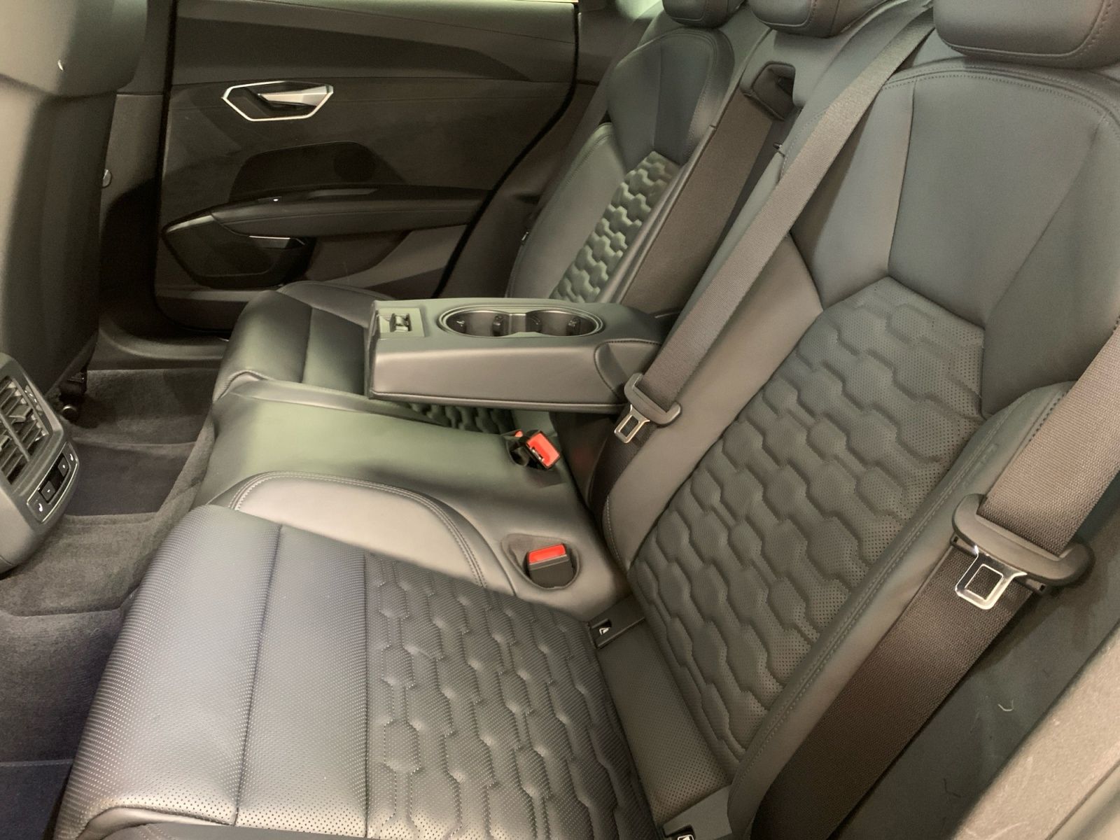 Audi e-tron GT - Bild 10