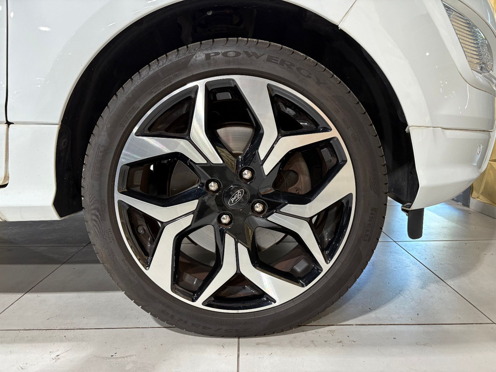 Fahrzeugabbildung Ford EcoSport ST-Line/ALCANTARA/PANO/APPLE/KAMERA/NAV