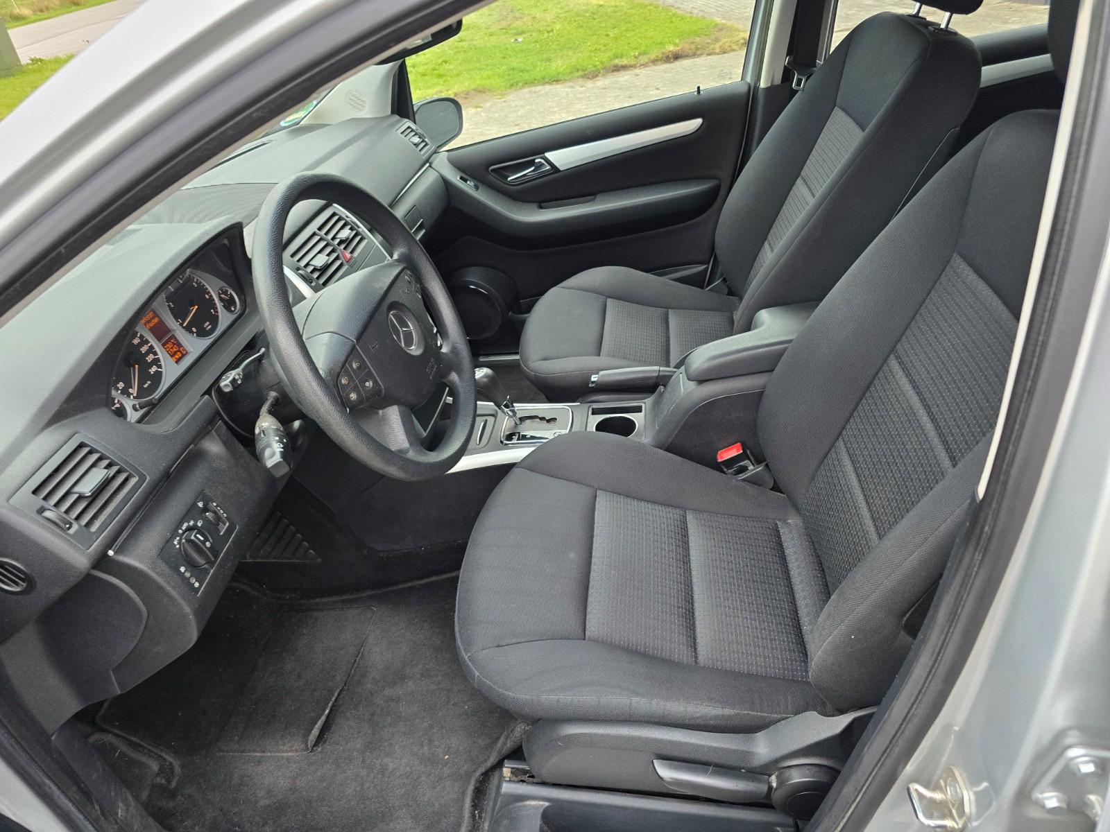 Mercedes-Benz B170 2007 — photo 17