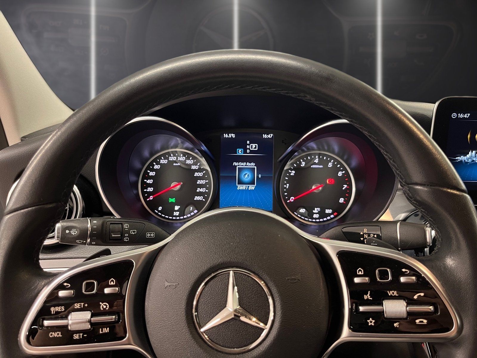 Fahrzeugabbildung Mercedes-Benz C 180 T Avantgarde Comand*LED*Kam*Carplay*Ambie*