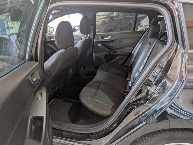 Ford Focus Turnier ST-Line X