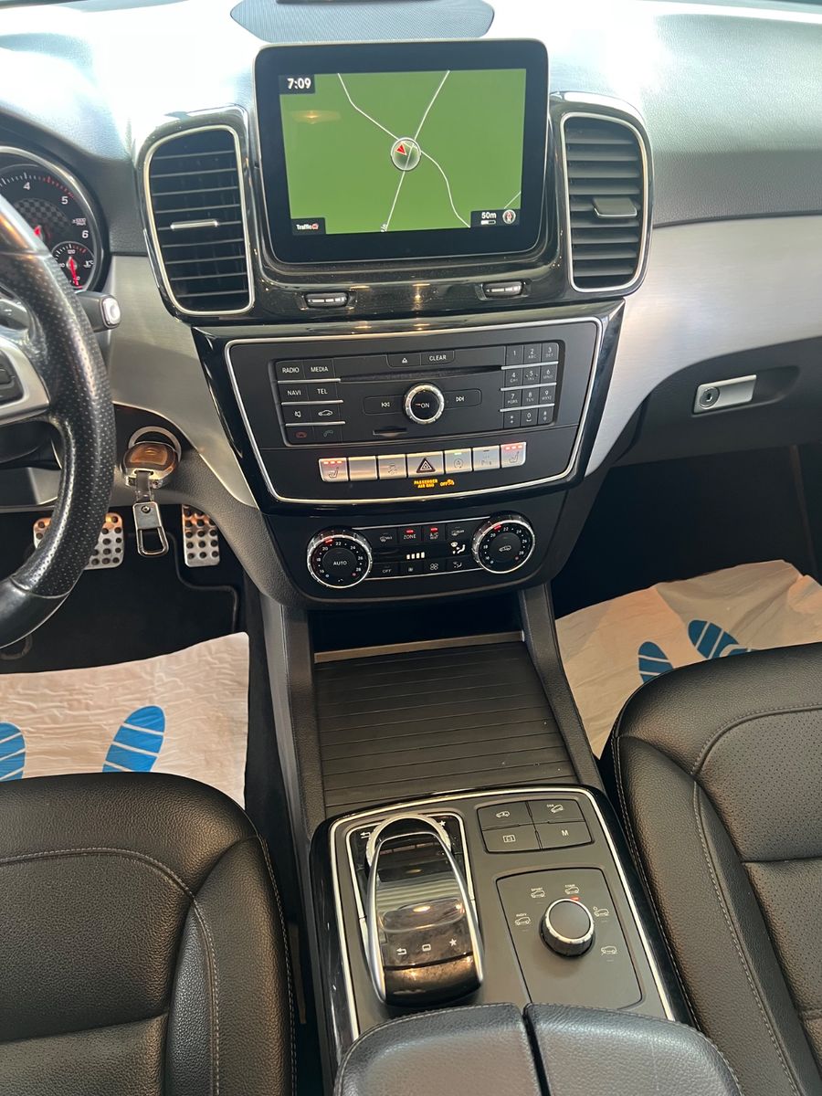 Fahrzeugabbildung Mercedes-Benz GLE 350 d 4Matic AMG LINE *SCHIEBEDACH*ANHK*