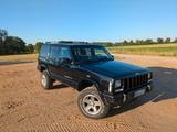 Jeep Cherokee Sport - gebrauchte Jeep Cherokee aus dem Jahr 2001