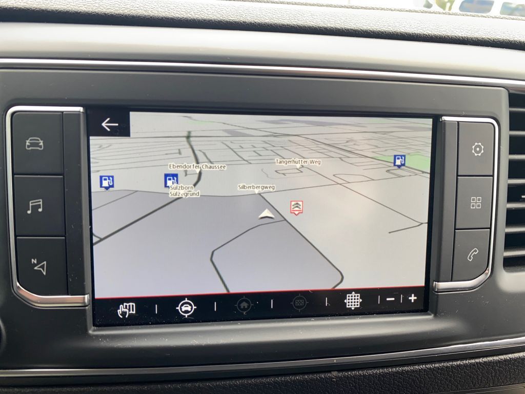 Fahrzeugabbildung Citroën Jumpy 1.5 BlueHDi 120 M *3 Sitze*Navi*Kamera*