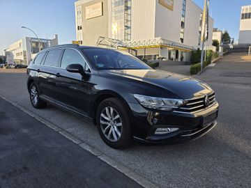 Volkswagen Passat Variant - 1