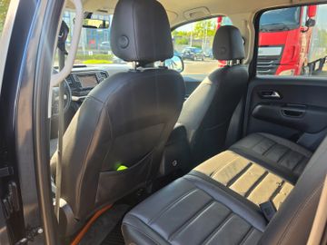 Volkswagen Amarok - 12