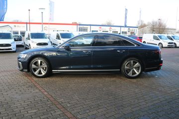 Audi A8 - 6