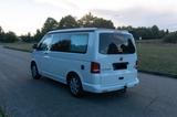 Volkswagen T5 California Beach - weiße Volkswagen T5 California