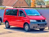 Volkswagen T5 Transporter Kasten-Kombi (Mixto) - VW T5 Transporter von 2004