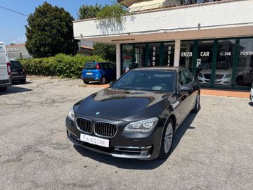 BMW 730 - 1