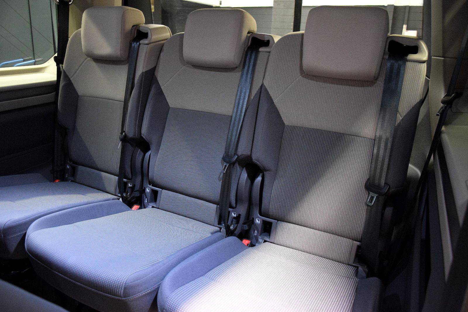 Fahrzeugabbildung Volkswagen T7 Multivan Edition ACC Standheizung AHK Kamera