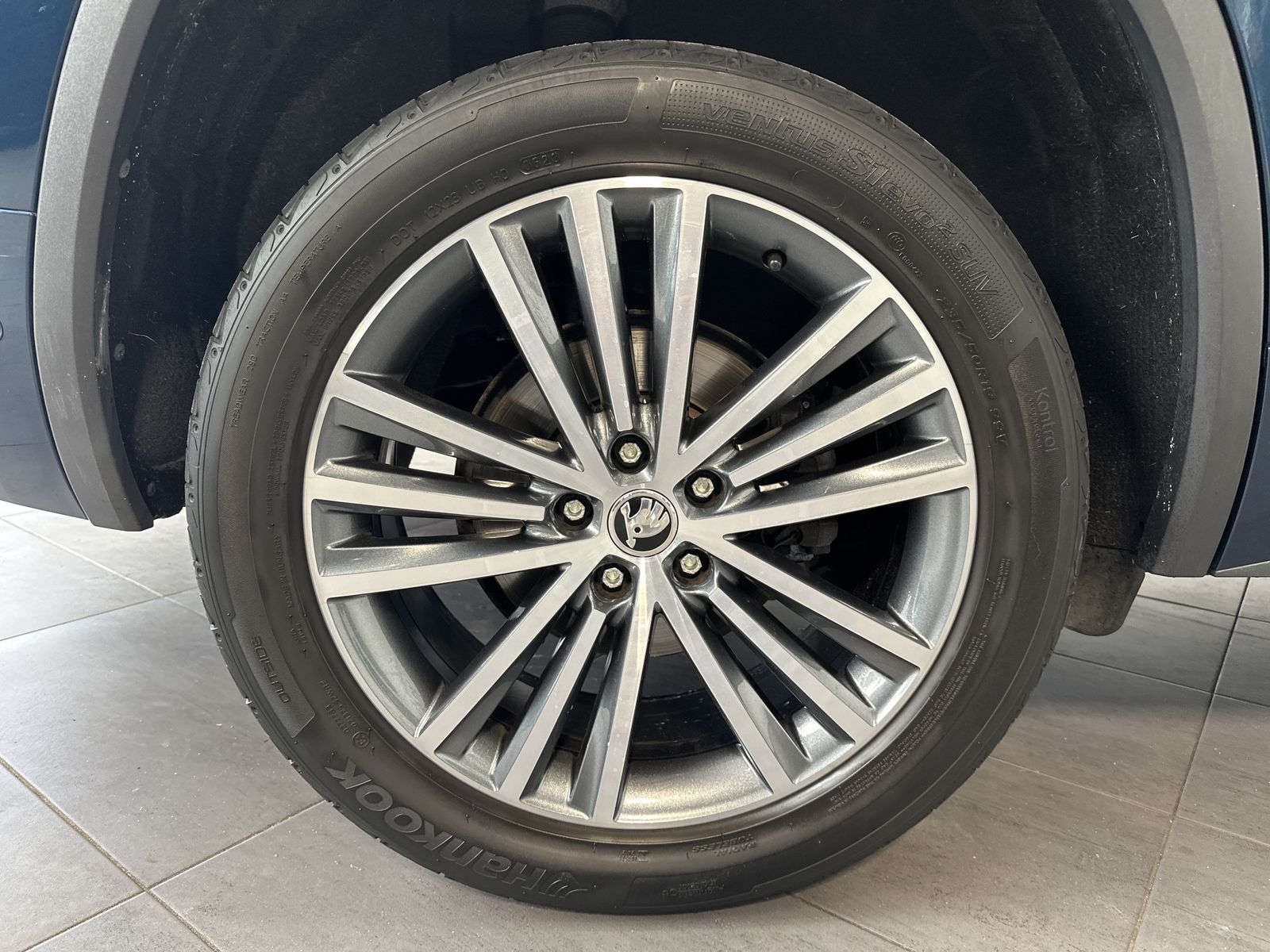 Fahrzeugabbildung SKODA Kodiaq 2.0 TDI L&K DSG 4x4 NAV+LED+PANO+ACC+19ZO
