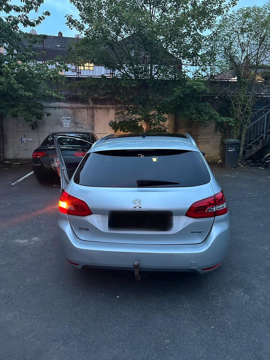 Peugeot 308 2015 — photo 7
