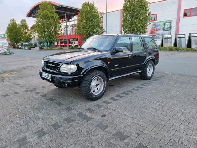 Ford Explorer Limited V6 4.0L mit Gasanlage