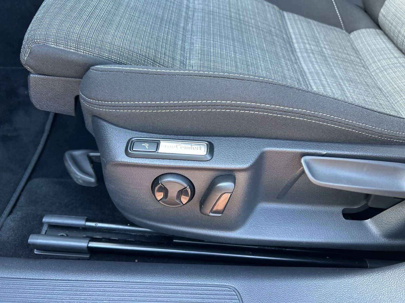 Passat Variant 2.0 TDI Business, Navi,  Premium