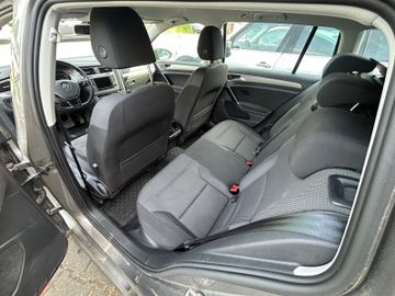 Volkswagen Golf - 9
