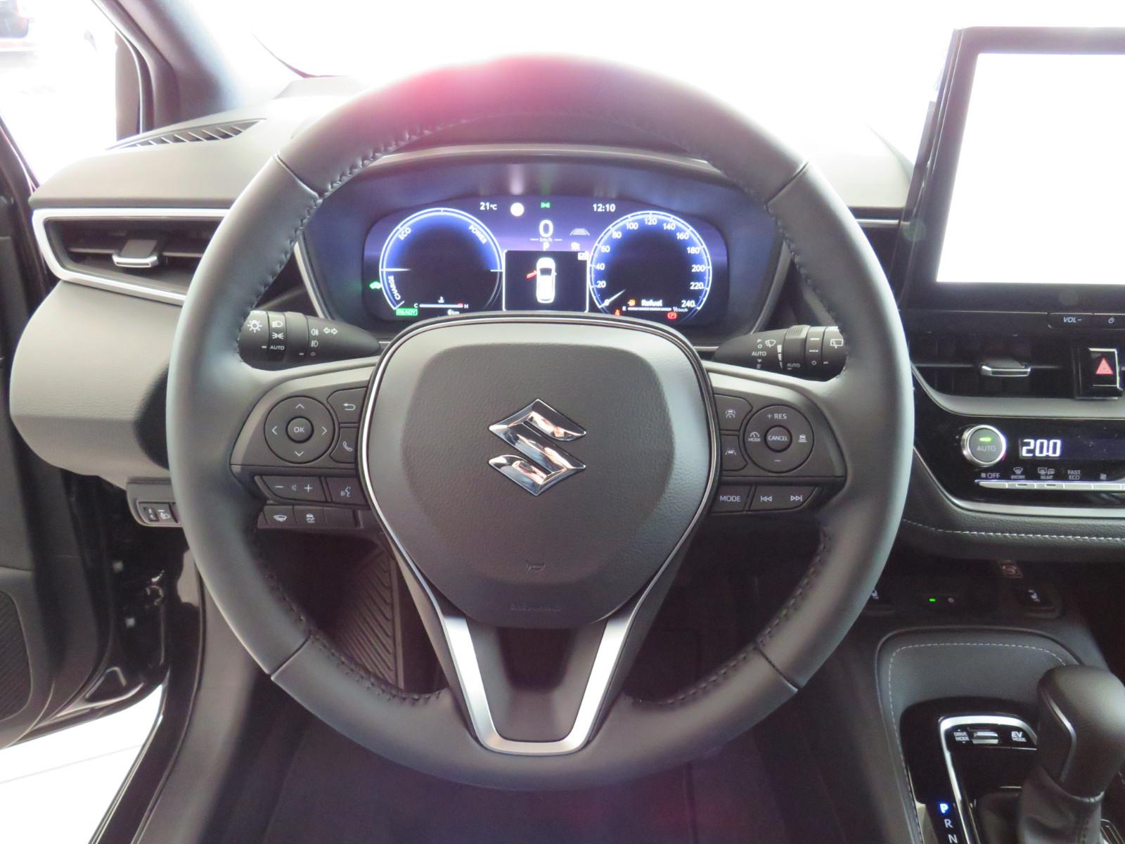 Suzuki Swace 1.8 Comfort + CVT
