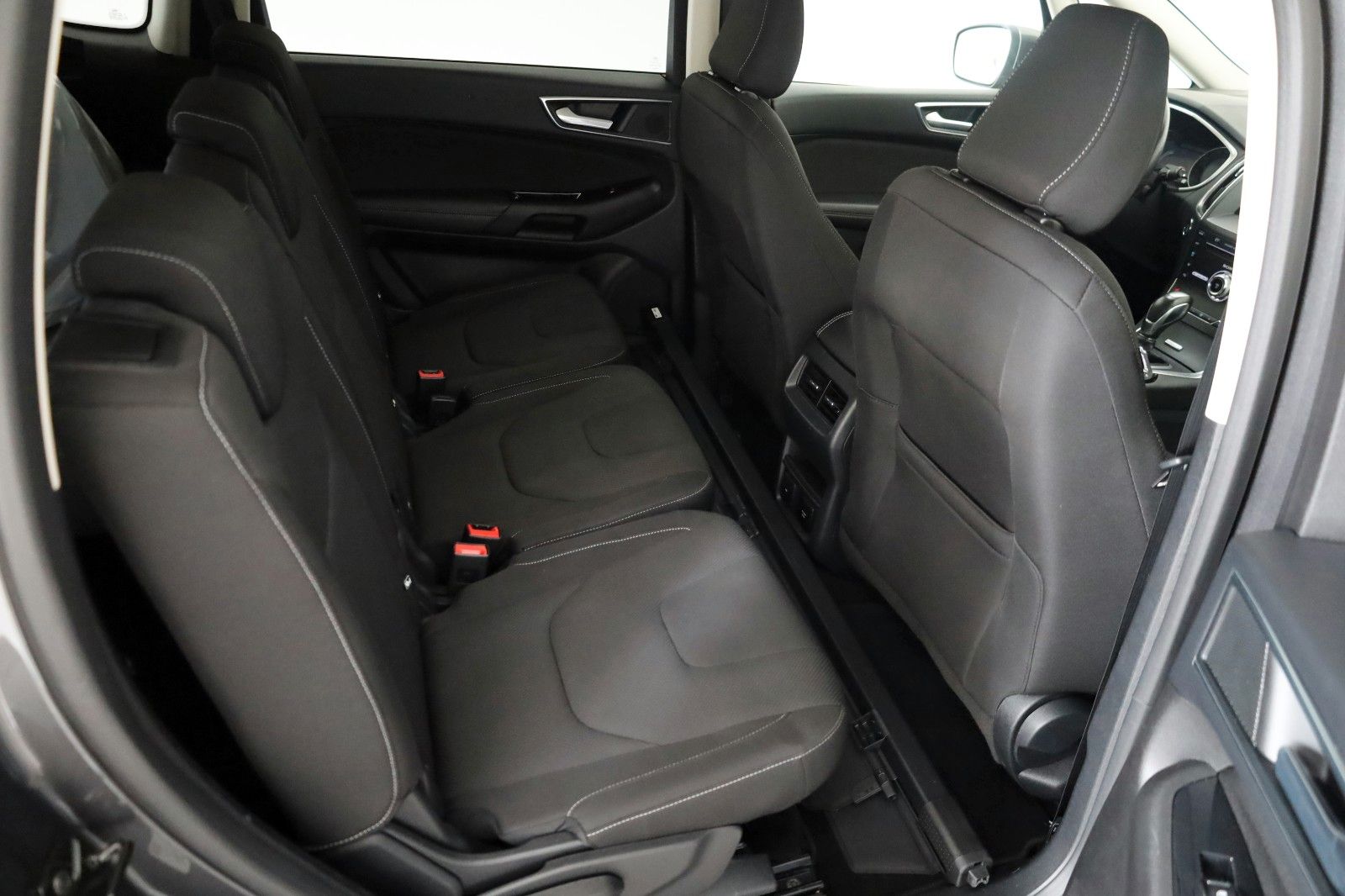 Fahrzeugabbildung Ford S-MAX Titanium 7 Si,Navi,LED,SH,PDC,Kamera,AHK