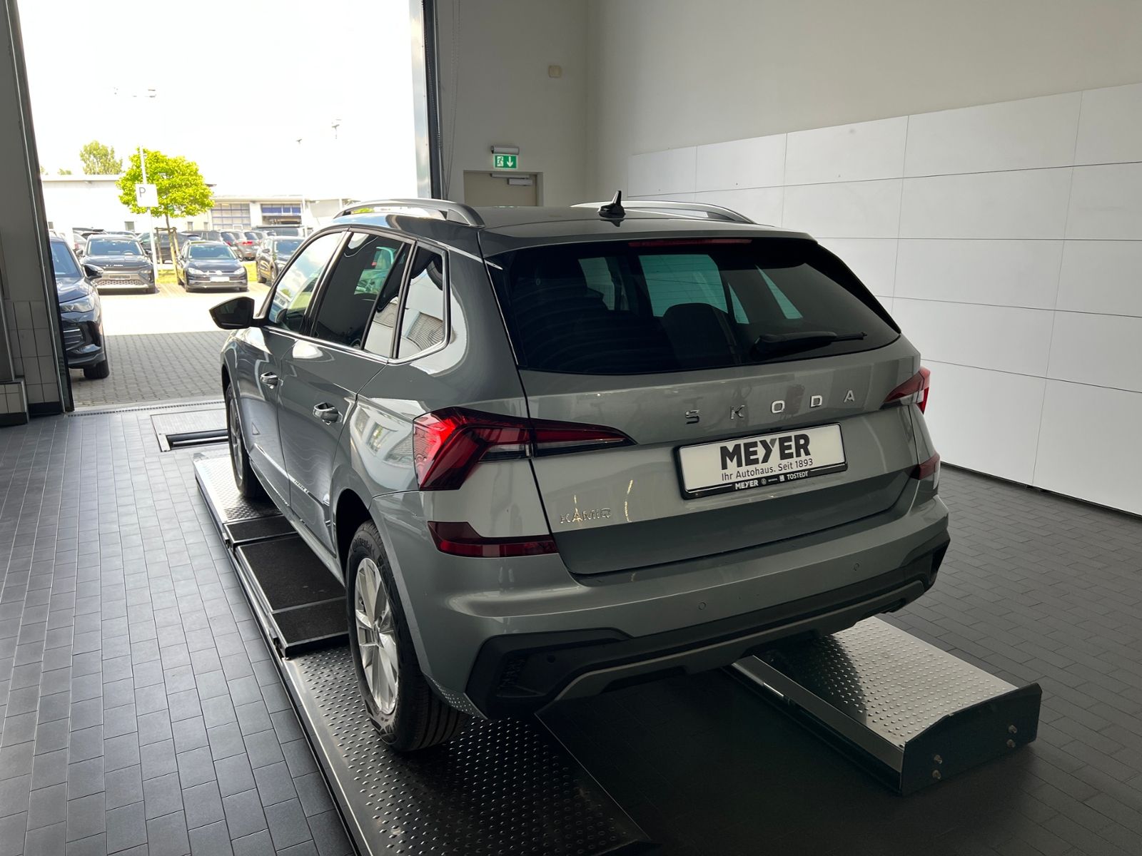 Fahrzeugabbildung SKODA Kamiq Selection 1.0 TSI DSG *AHK, ACC, LED, Kame