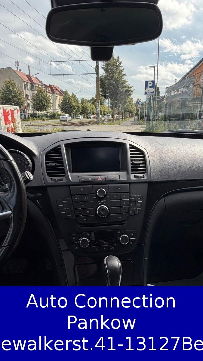 Opel Insignia 2011 — photo 20