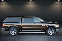 DODGE RAM 1500 5.7l V8 Laramie CrewCab - Unfallfrei