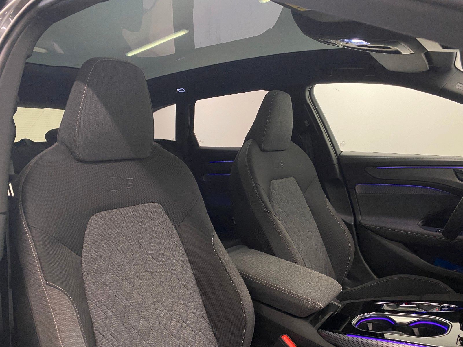 Audi A6 - Bild 12