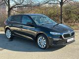 Skoda 1.0TSi 130 Premium Side Ass. KAMERA eHK LM17"AHK - Gebrauchtwagen in Tschechische Republik