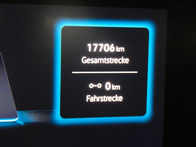 Passat Variant 1.5 TSI eHybrid Elegance AHK