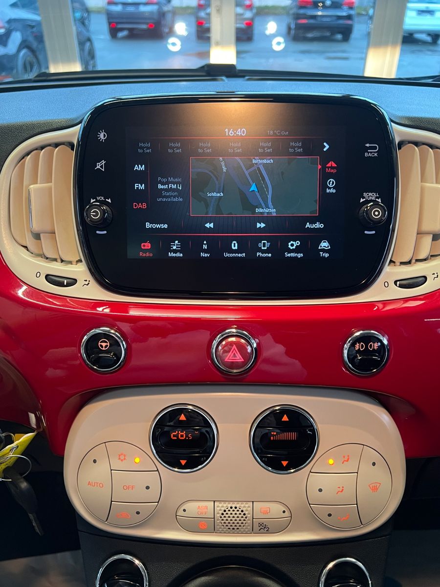 Fahrzeugabbildung Fiat 500 Dolcevita *PANO*TEMPOMAT*PDC*VIELE EXTRA´S