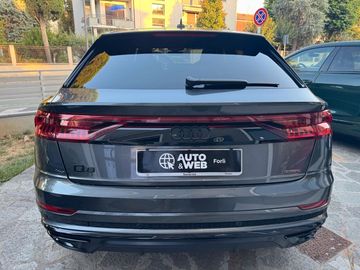 Audi Q8 - 11