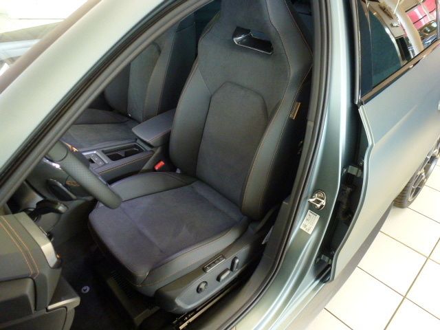 Fahrzeugabbildung CUPRA Leon Sportstourer VZ 1.5 e-Hybrid DSG