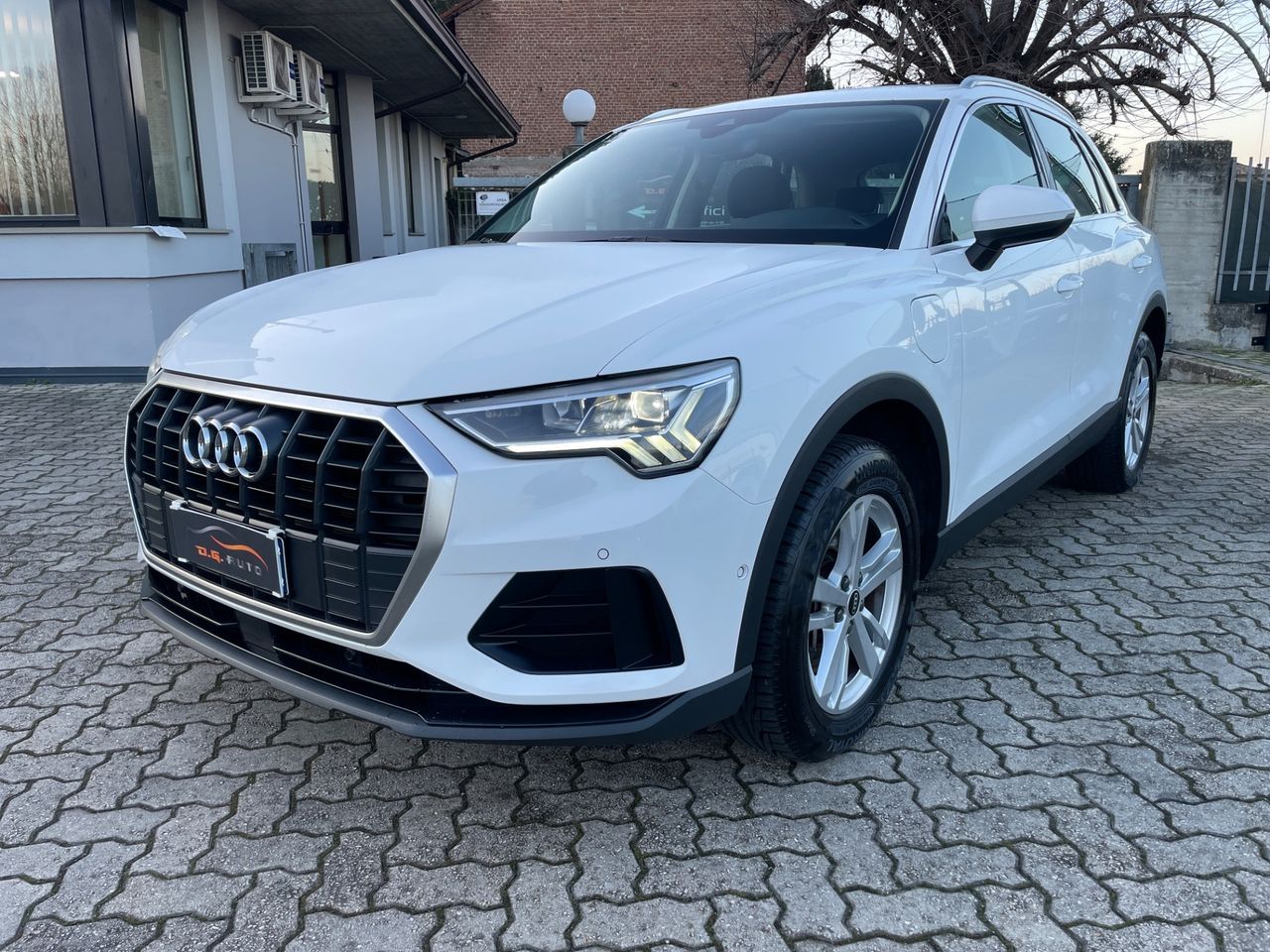 AUDI Audi Q3 45 TFSI e S tronic Business